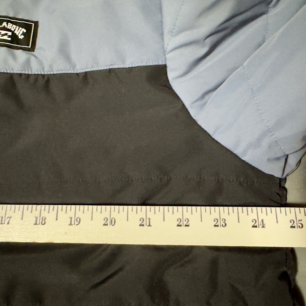 Men’s Billabong Max Puffer Jacket - Picture 12 of 14